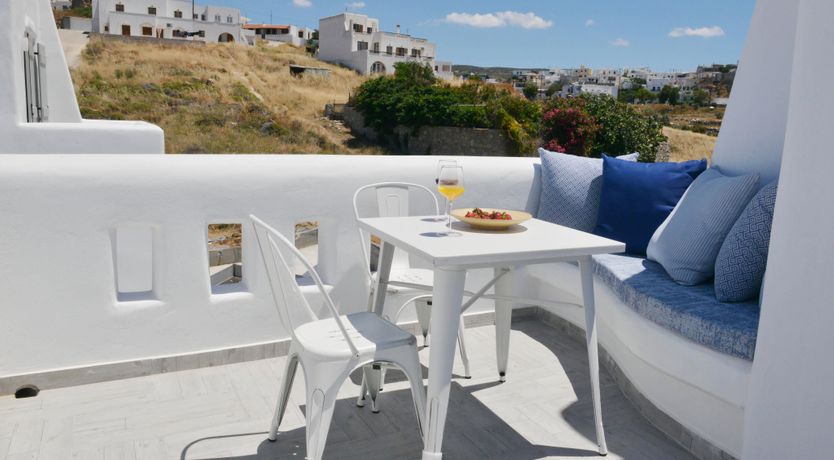 Photo of Zeus in the Architecture