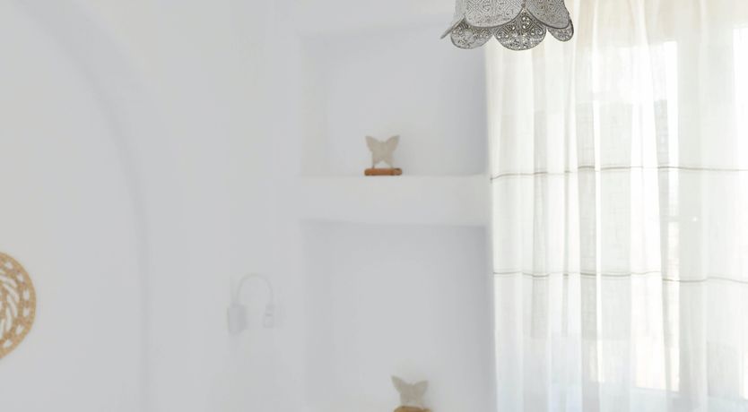 Photo of Zeus in the Architecture