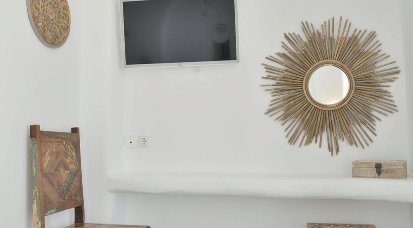 Photo of Zeus in the Architecture