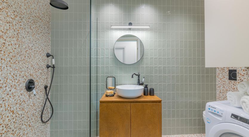 Photo of Athenian Musa