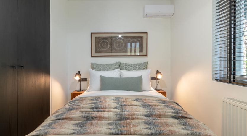 Photo of Athenian Musa