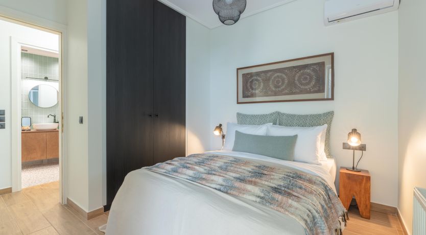 Photo of Athenian Musa