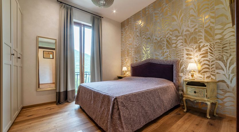 Photo of Grapes on the Vine