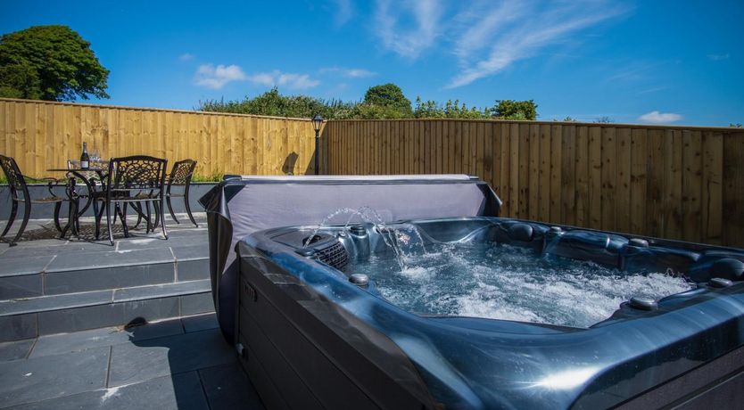 Photo of Daisies & Barley