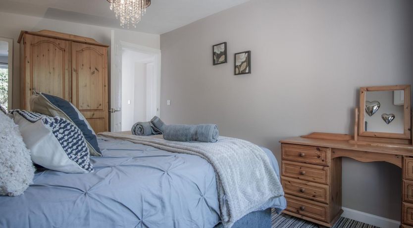 Photo of Daisies & Barley