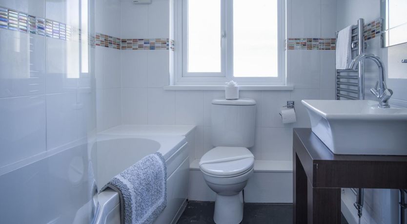 Photo of Daisies & Barley