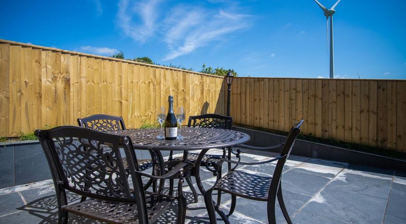 Photo of Daisies & Barley