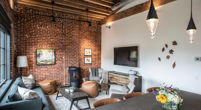 Photo of Chestnut Bricks