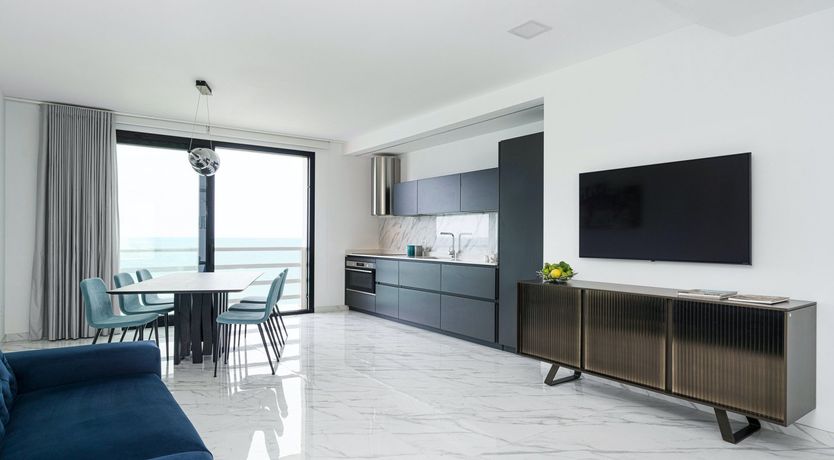 Photo of Sea Breeze & Sunshine