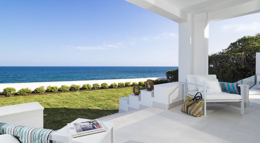 Photo of Sapphire & Pearl