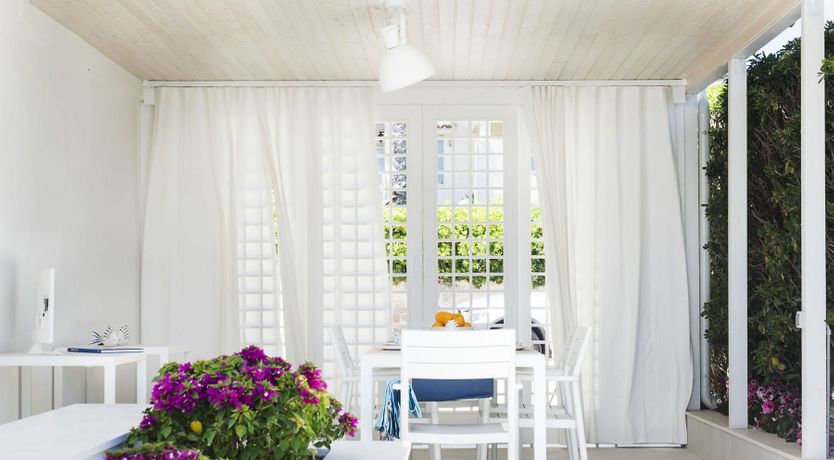 Photo of Sapphire & Pearl