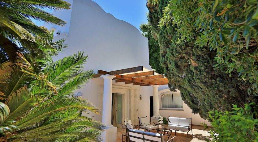 Photo of La Rosa Bianca