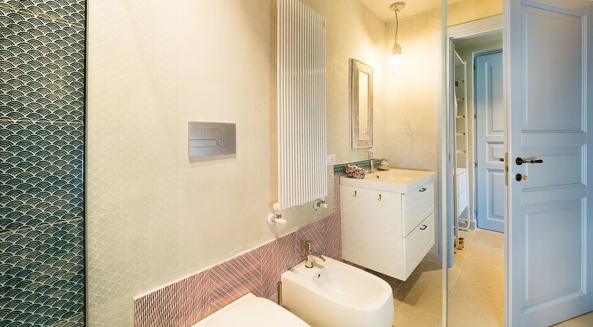 Photo of Hay Sunshine