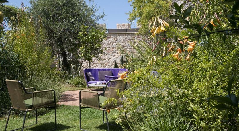 Photo of Botanic Castle