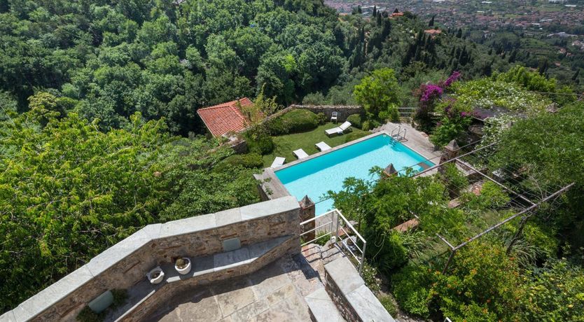 Photo of Botanic Castle