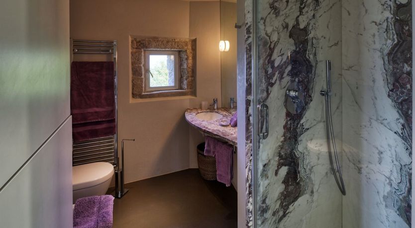 Photo of Botanic Castle