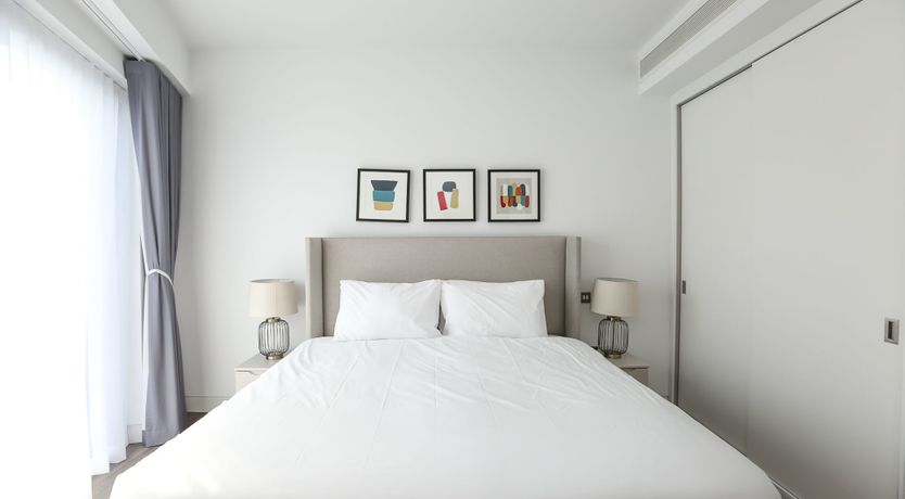 Photo of Monochrome Edge