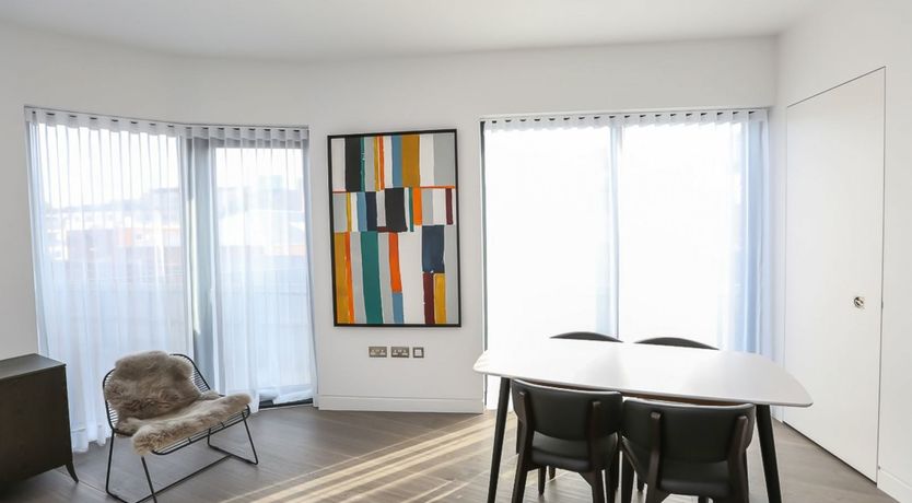 Photo of Monochrome Edge