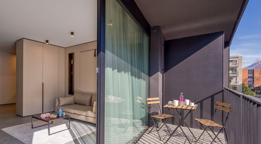 Photo of Between the Lake & the Mountain