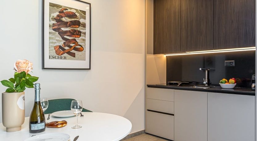 Photo of Between the Lake & the Mountain