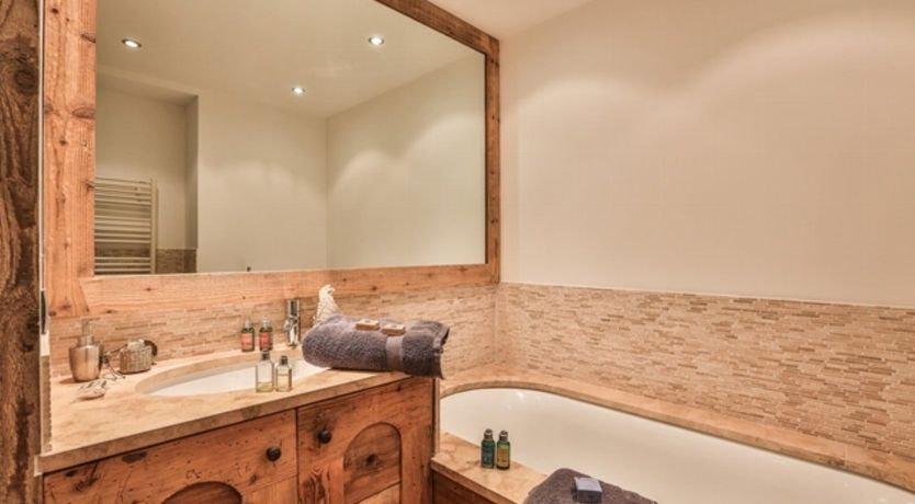 Photo of Race to the Warmth