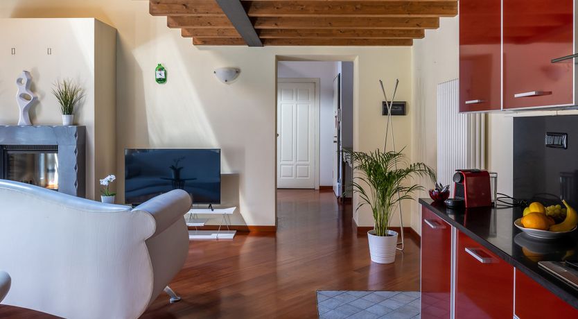 Photo of Rosa Locale