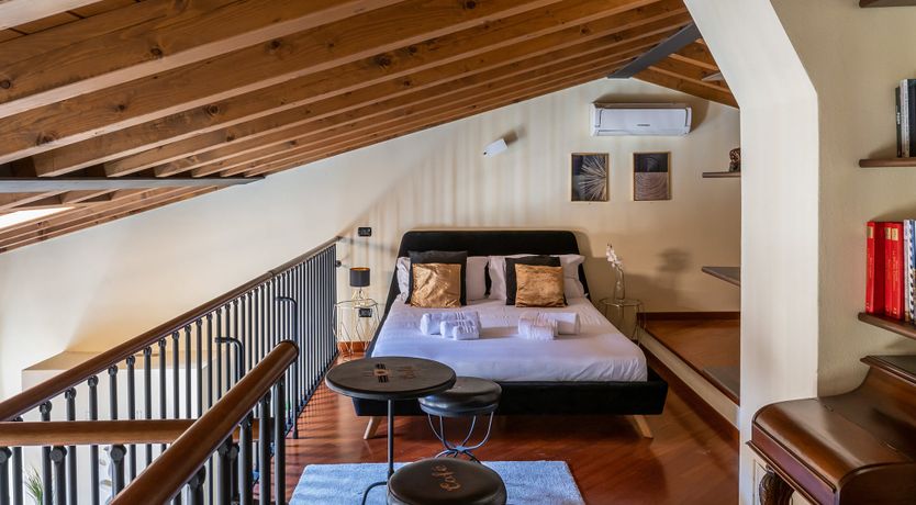 Photo of Rosa Locale