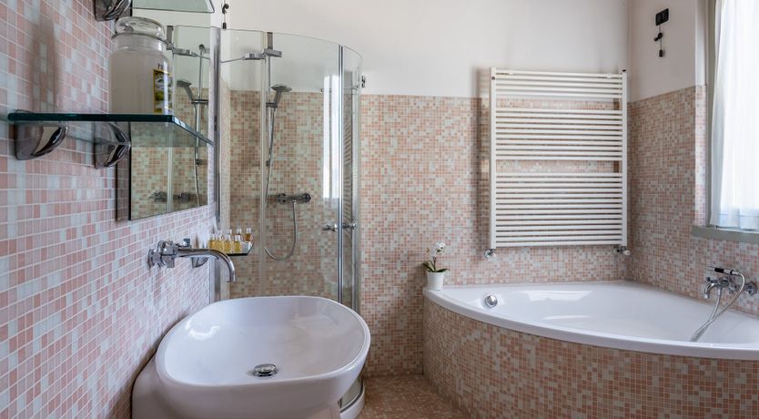 Photo of Rosa Locale