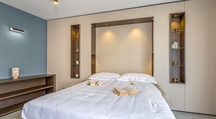 Photo of Lake & Mountains