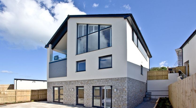 Photo of Waves on the Horizon