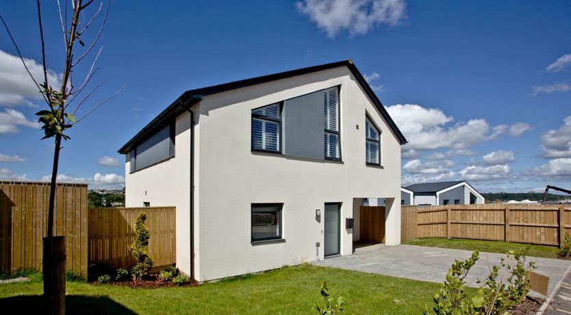 Photo of Waves on the Horizon