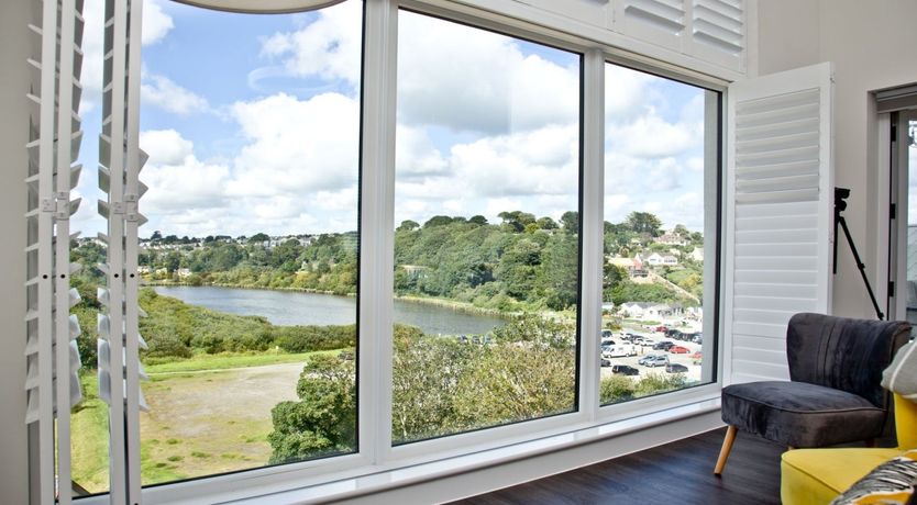 Photo of Waves on the Horizon