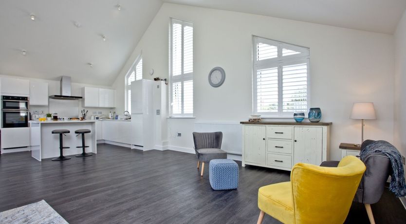 Photo of Waves on the Horizon