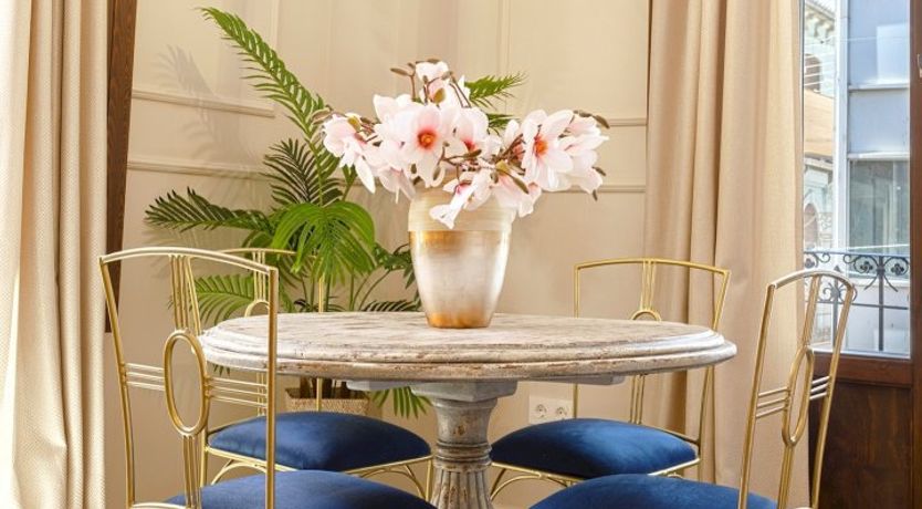 Photo of Granada Blue