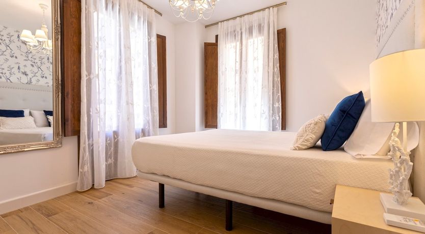 Photo of Granada Blue