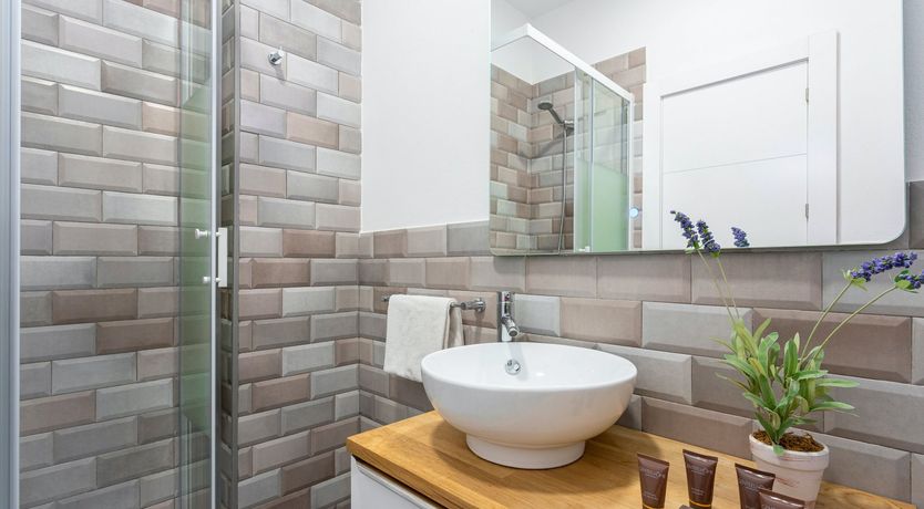 Photo of Leading Light