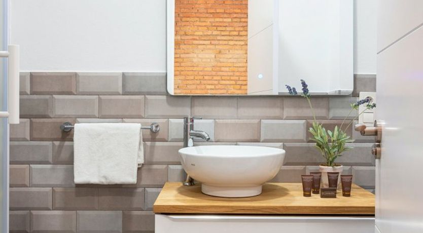 Photo of Leading Light