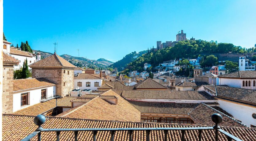 Photo of Leading Light