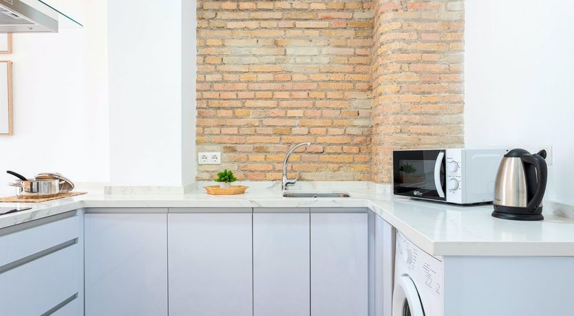 Photo of Leading Light