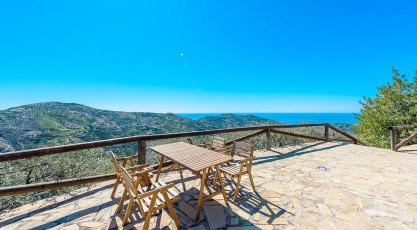 Photo of Hillside Finca