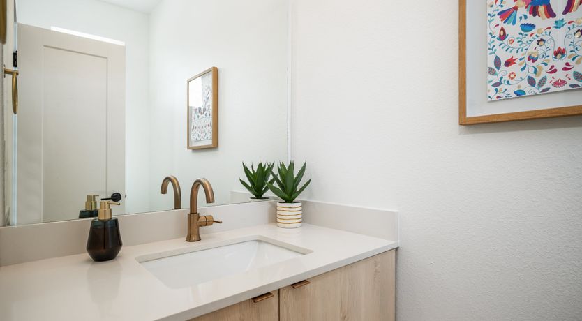 Photo of Pearl In The River