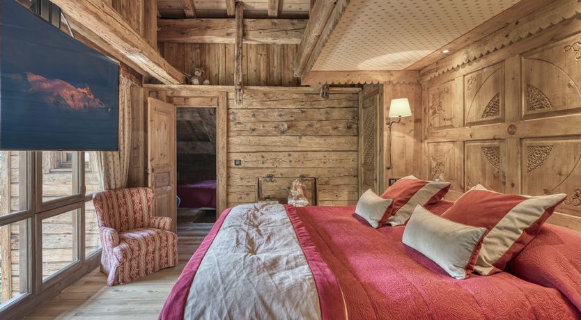 Photo of Rascal Among the Pines