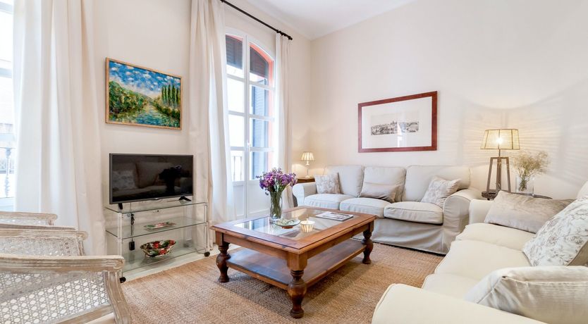 Photo of Rays of the Glass