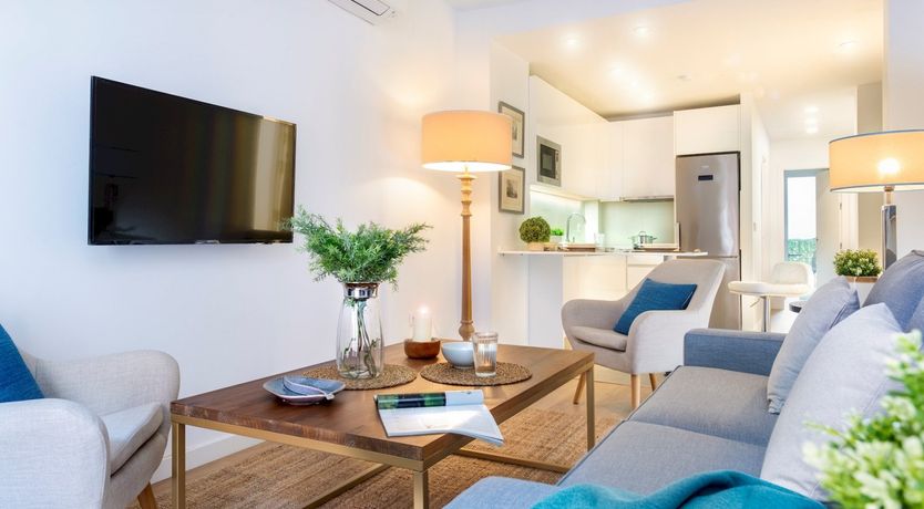 Photo of Relaxed Glamour