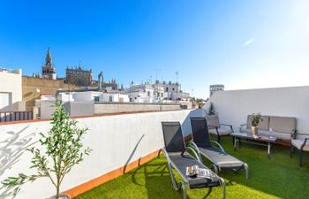 Sultry Seville Apartment