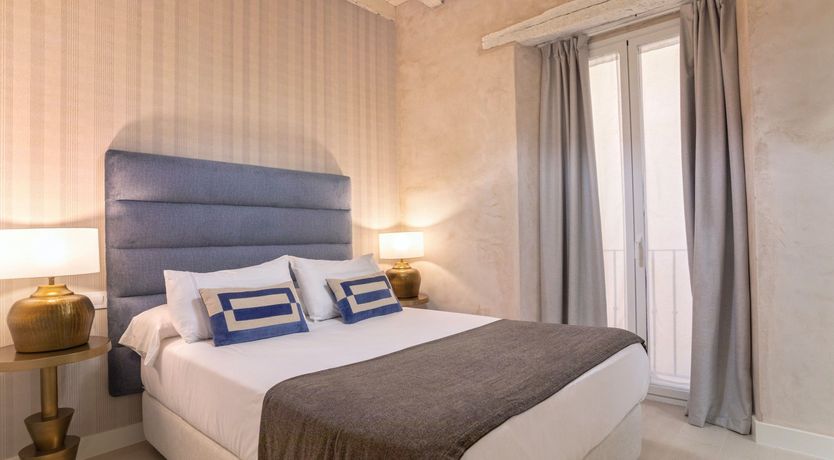 Photo of Quintessence