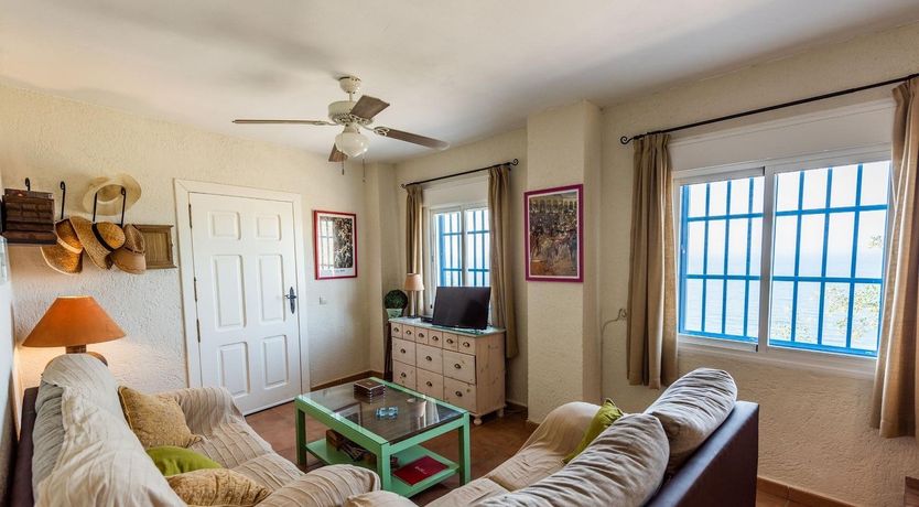 Photo of White & Blue