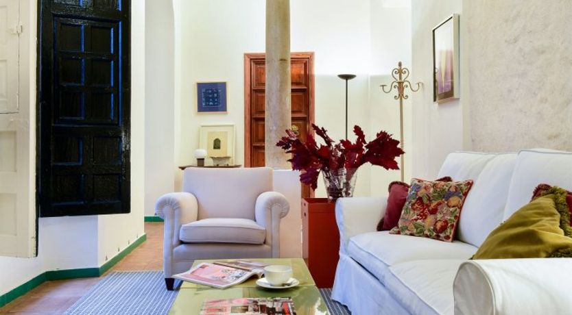 Photo of White & Watercolour