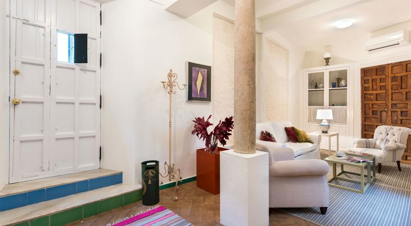 Photo of White & Watercolour