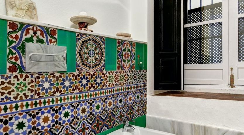 Photo of White & Watercolour